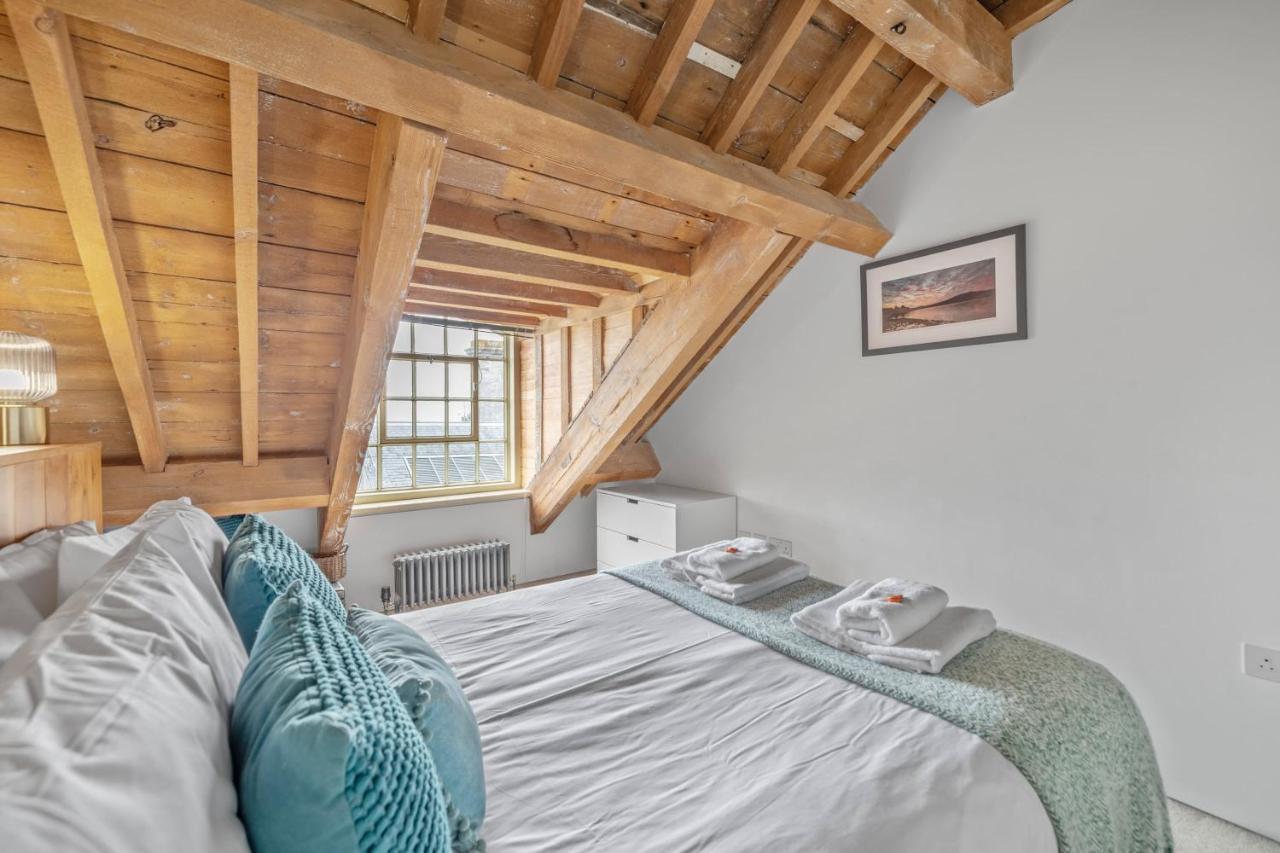 Luxury 2 Bed Apartment In Historic Royal William Yard Plymouth Esterno foto