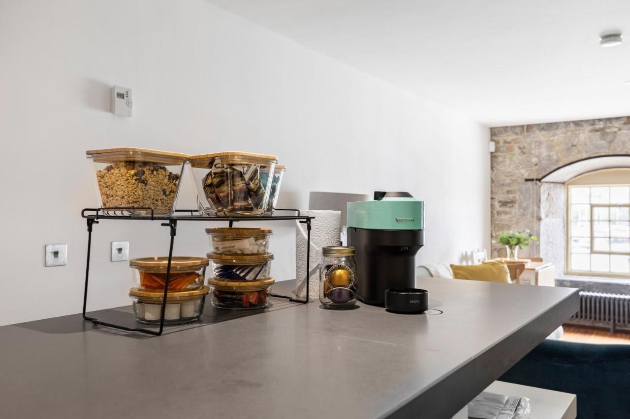 Luxury 2 Bed Apartment In Historic Royal William Yard Plymouth Esterno foto