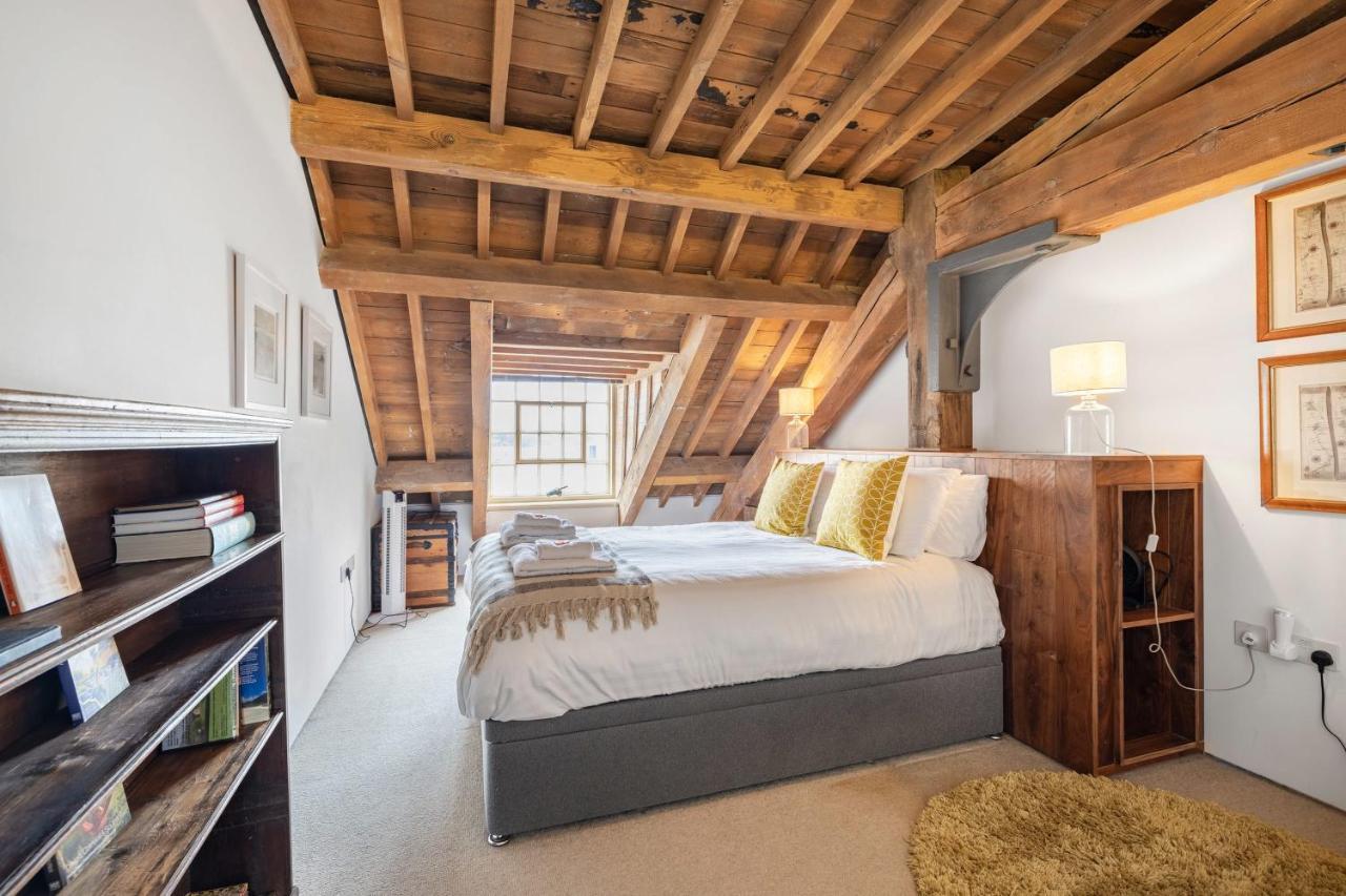 Luxury 2 Bed Apartment In Historic Royal William Yard Plymouth Esterno foto