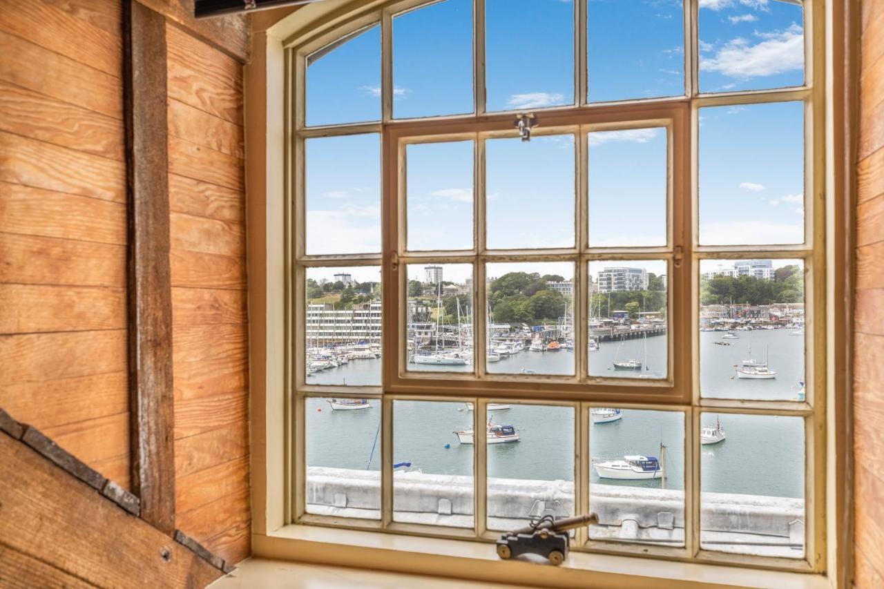 Luxury 2 Bed Apartment In Historic Royal William Yard Plymouth Esterno foto
