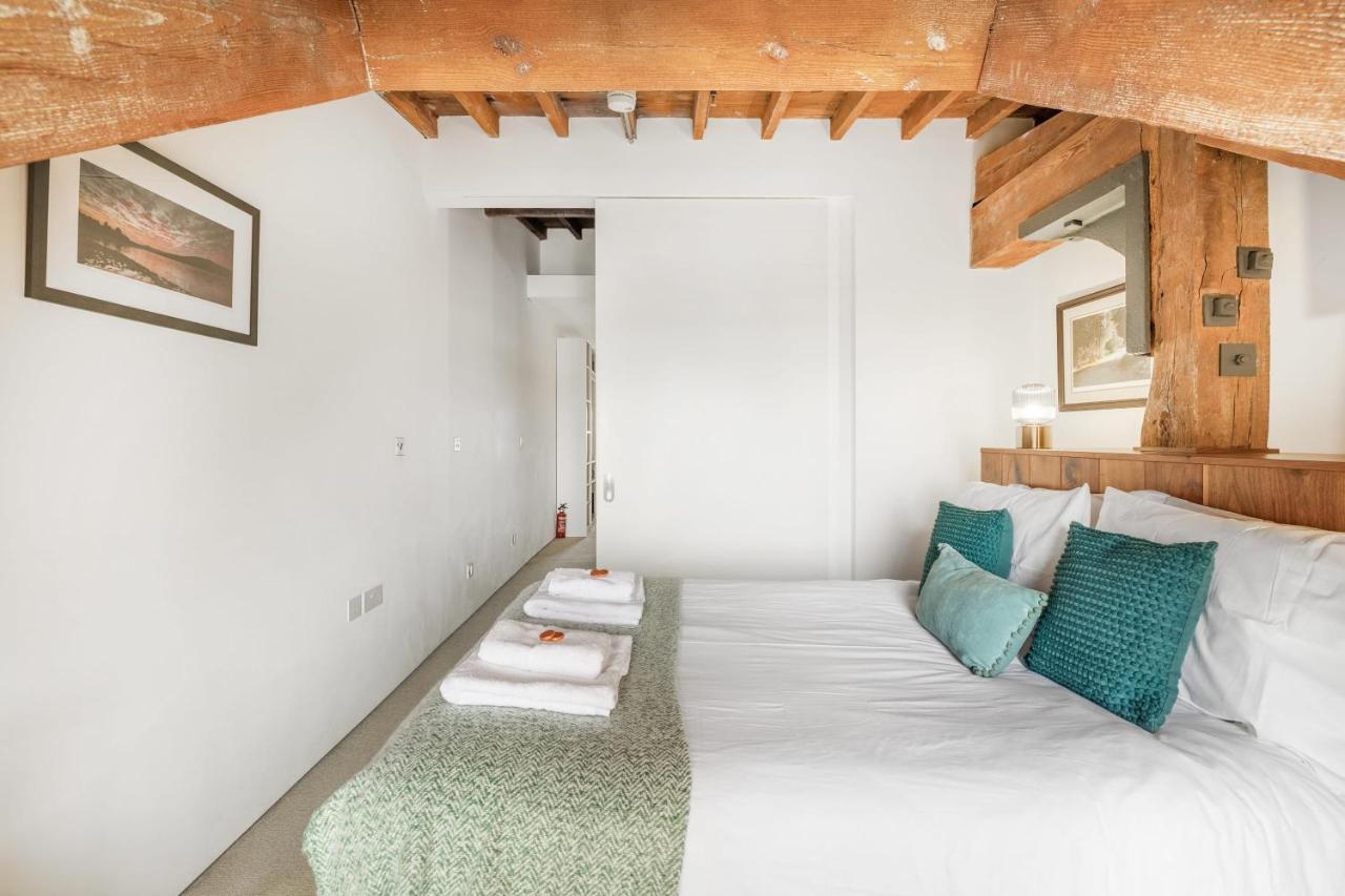 Luxury 2 Bed Apartment In Historic Royal William Yard Plymouth Esterno foto