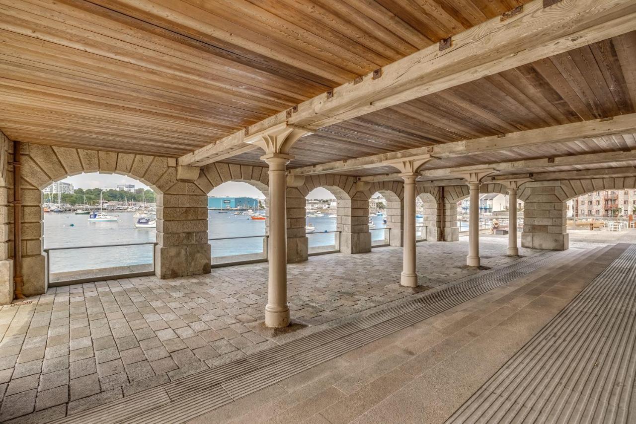 Luxury 2 Bed Apartment In Historic Royal William Yard Plymouth Esterno foto